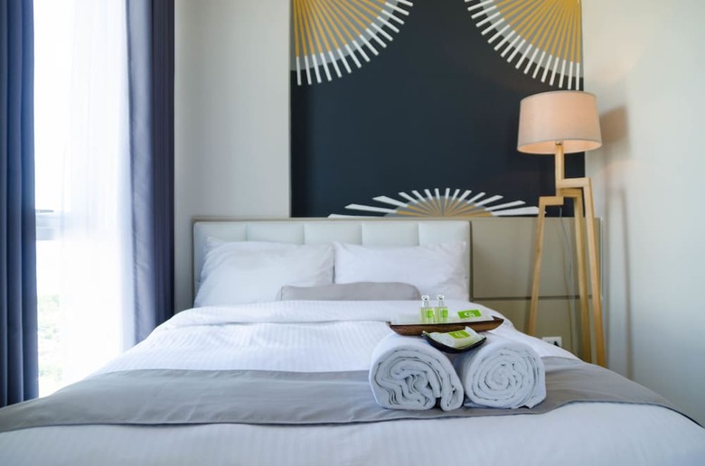 Aparthotel Csuites At 8 Newtown Residences