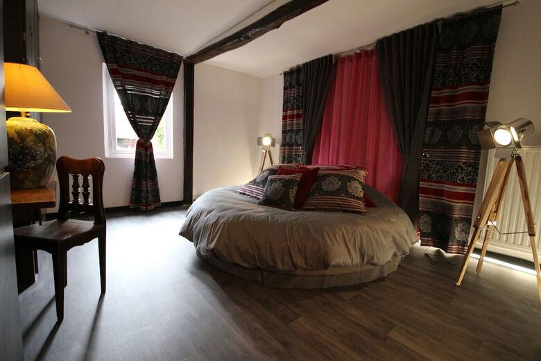 Hotel Le Pommenial de La H�rissonni�re