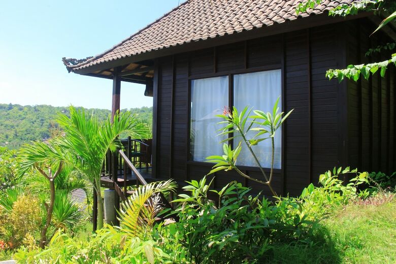 Hotel Sunrise Hut's Lembongan