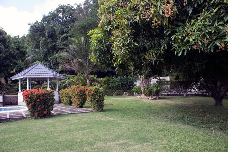 Hotel All Nations Guesthouse
