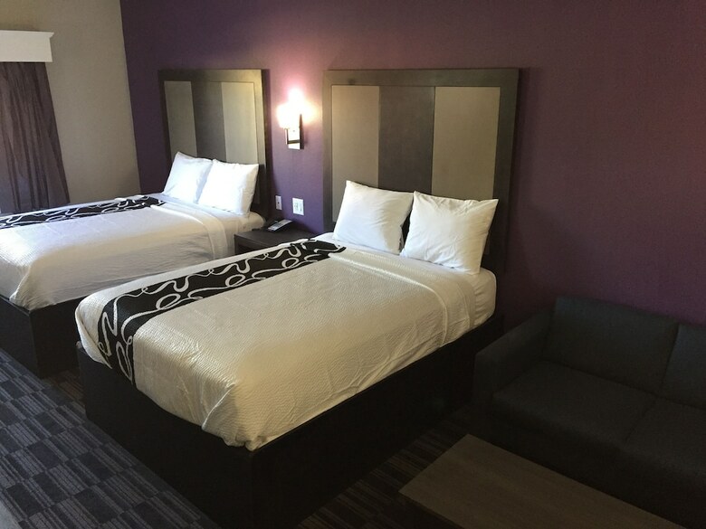 Hotel Home Inn And Suites
