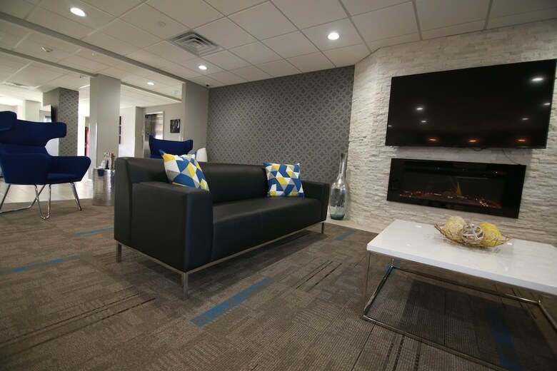 Hotel Home Inn And Suites