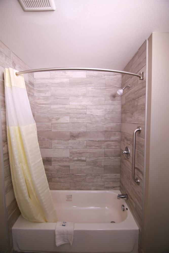 Hotel Home Inn And Suites