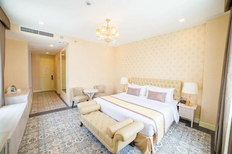 Rizal Park Hotel