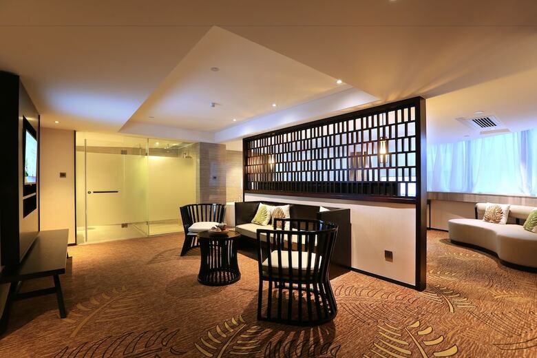 Relaxed Season Hotel Shenzhen Dongmen Branch