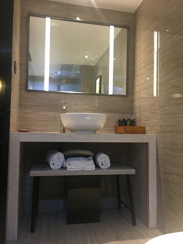 Relaxed Season Hotel Shenzhen Dongmen Branch