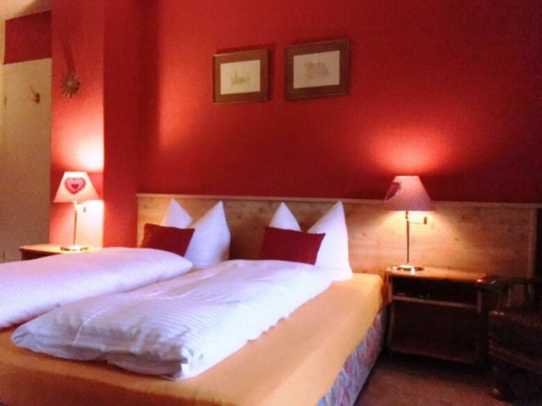 Hostal B�ckeralm� - Hotel Garni Am Schmalensee