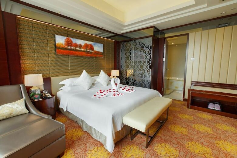 Leeden Jingxi Hotel