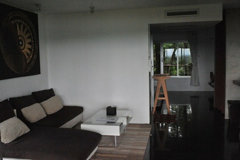 Hotel Suan Muang Porn