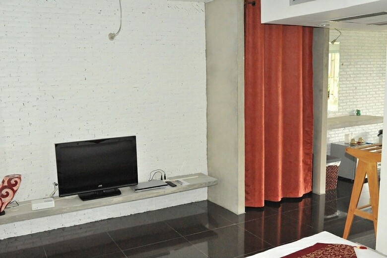 Hotel Suan Muang Porn