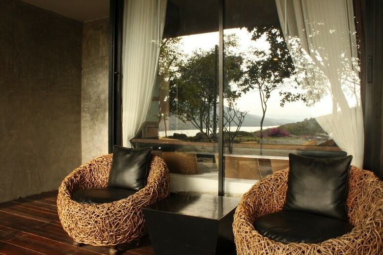 Hotel Suan Muang Porn