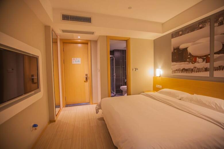 Ibis Leshan City Center Hotel
