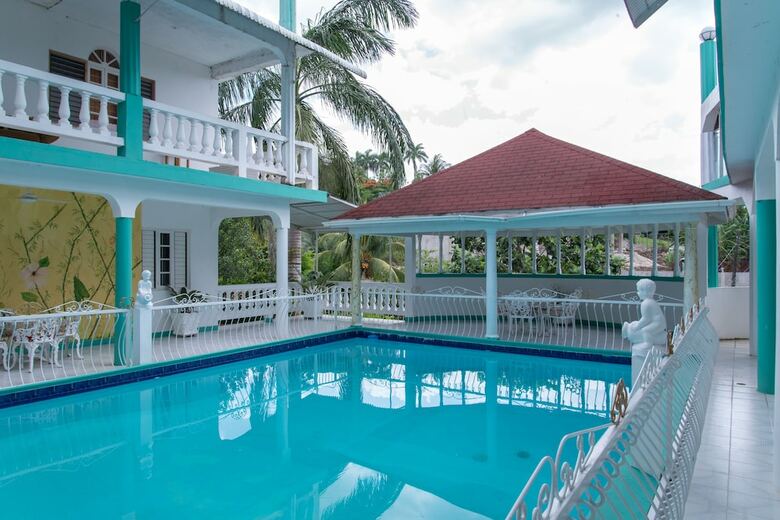 Bed & Breakfast Diamond Villa Yoga & Wellness
