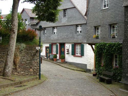 Holiday Home Eifel Reifferscheid