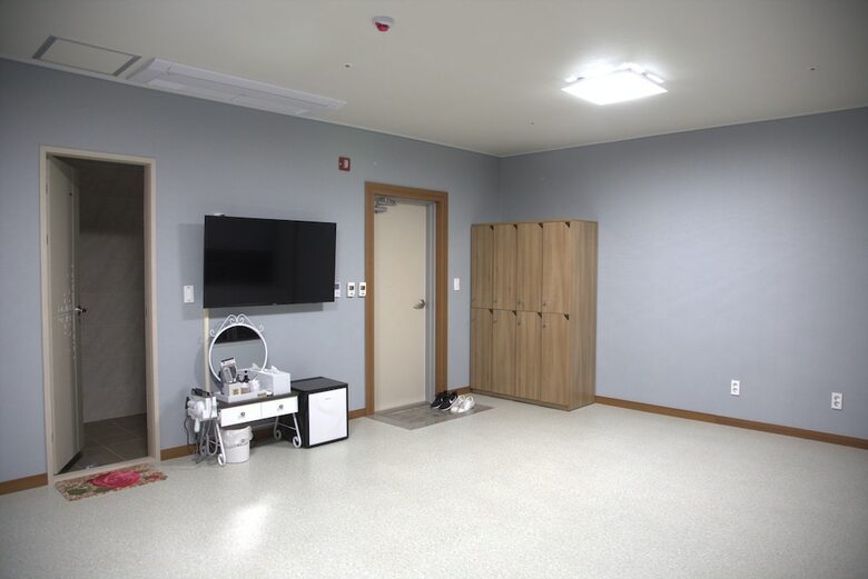 Hotel Ara & Maru Hostel