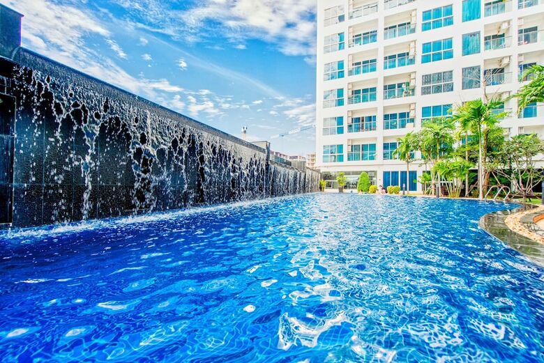 Apartamentos Nam Talay Jomtien Beach