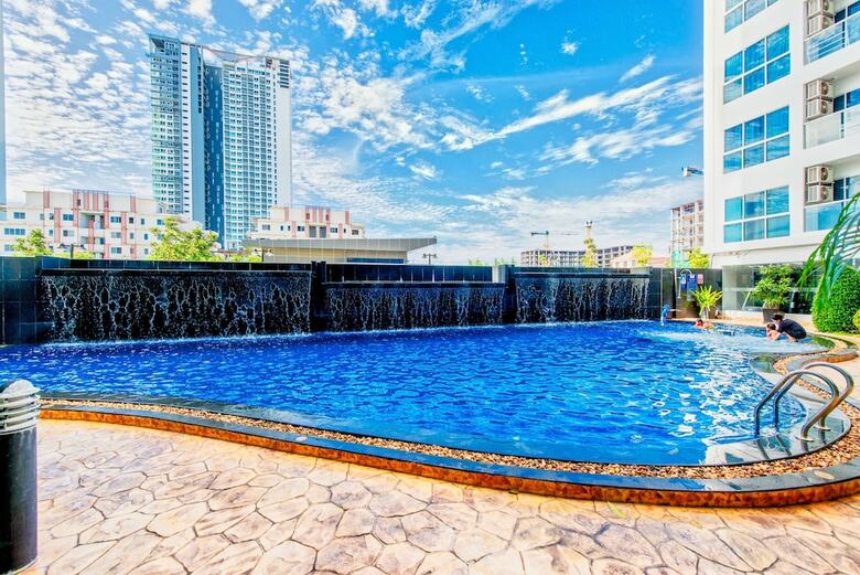 Apartamentos Nam Talay Jomtien Beach