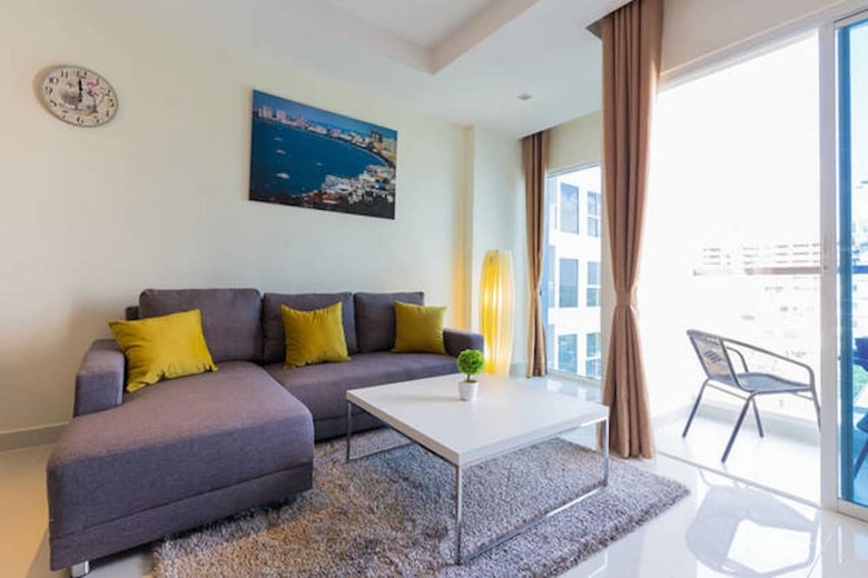 Apartamentos Nam Talay Jomtien Beach