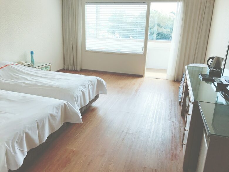 Hotel Honey Crown