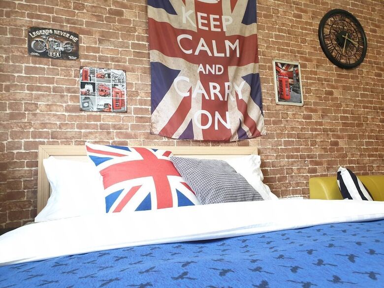 Hotel Meow Meow Hostel