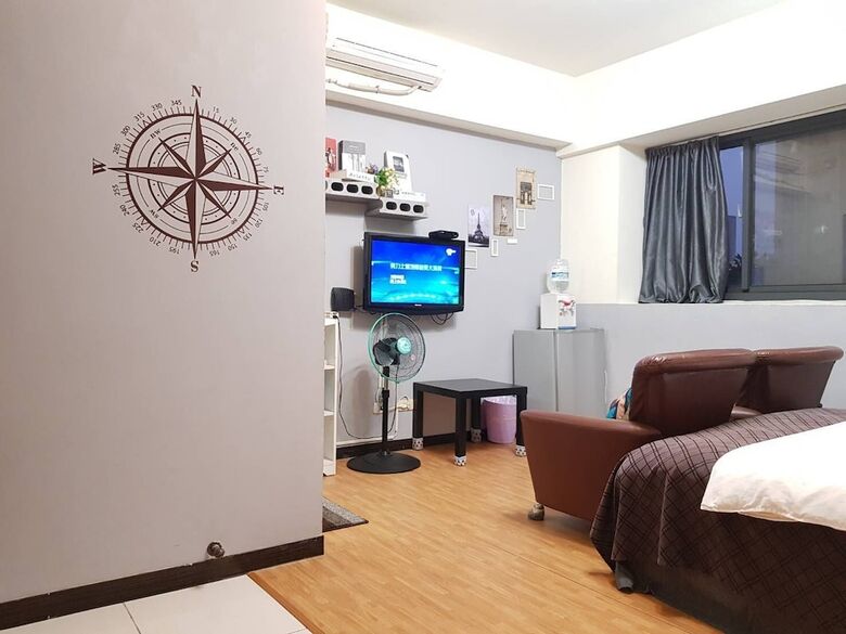 Hotel Meow Meow Hostel