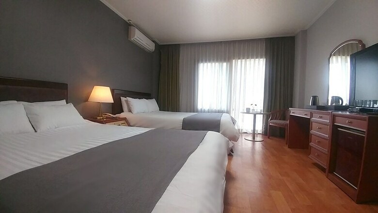Pearl Hotel Jeju