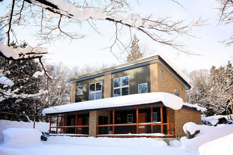 Phoenix Chalets