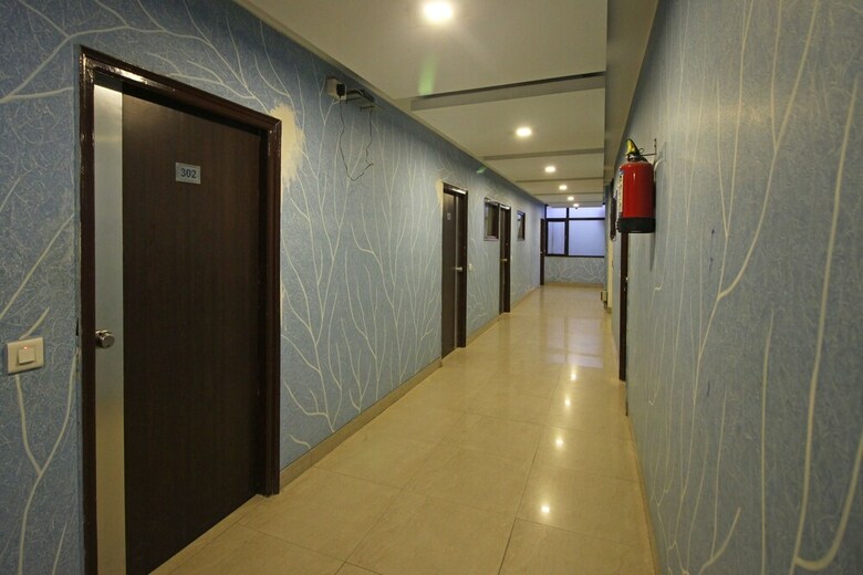 Hotel Oyo 7353 Ambrosia