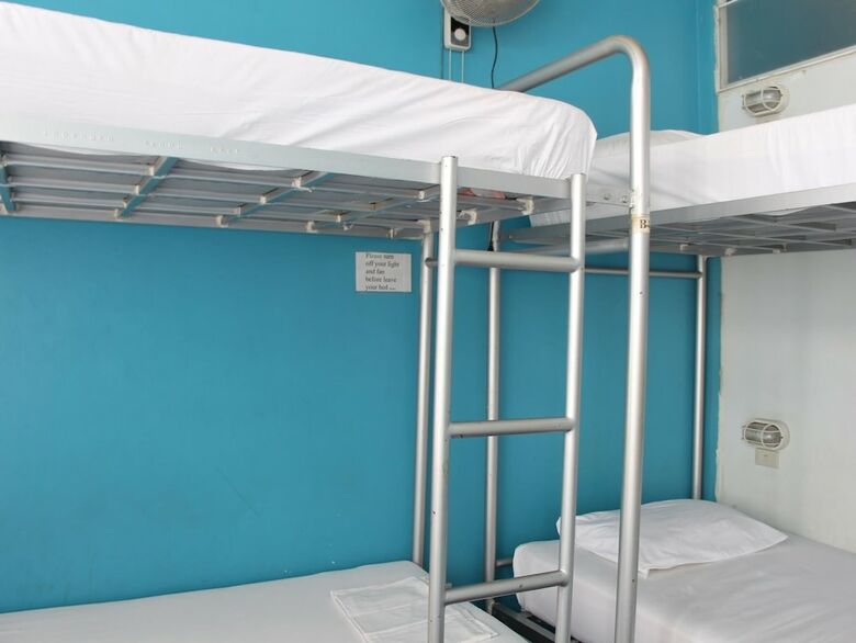 Hostal Phuket Backpacker Hostel