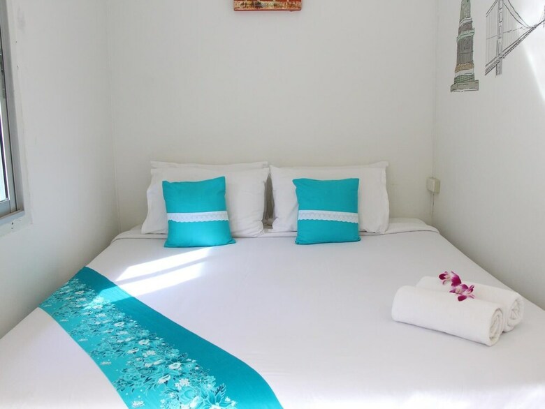 Hostal Phuket Backpacker Hostel