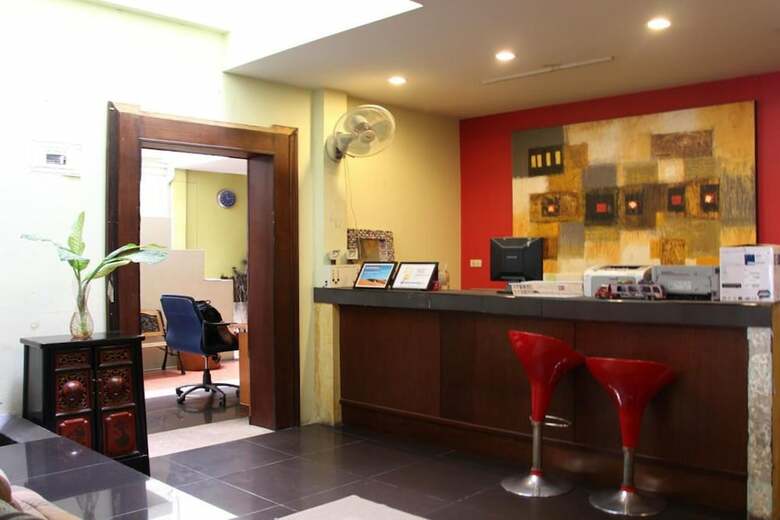 Hostal Phuket Backpacker Hostel