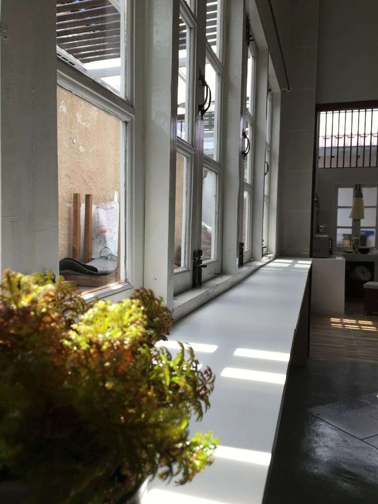 Hostal Tato House