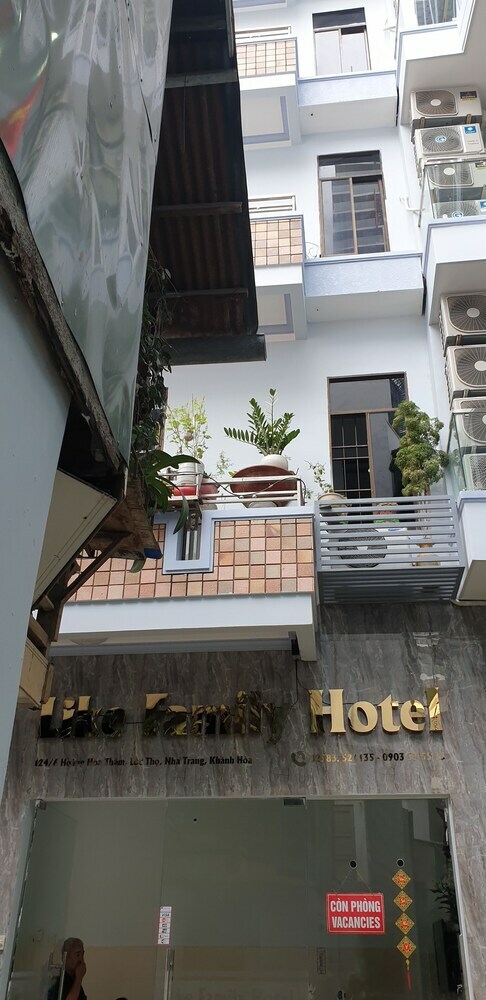 Like Family Hotel