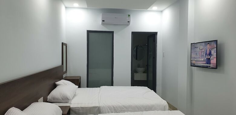 Like Family Hotel