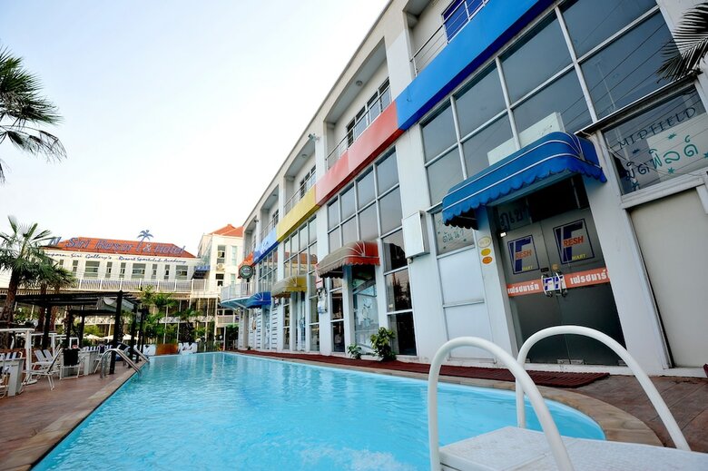 Nsiri Resort & Hotel