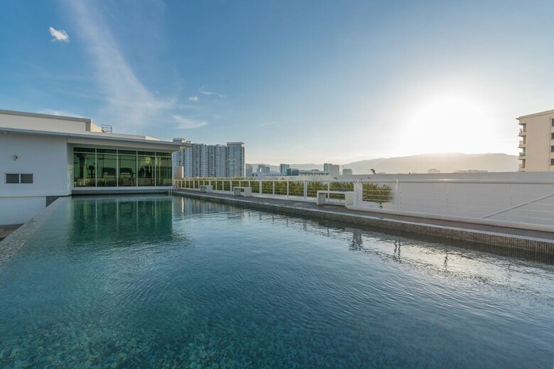 Apartamentos Urban Suite At Maritime Suite
