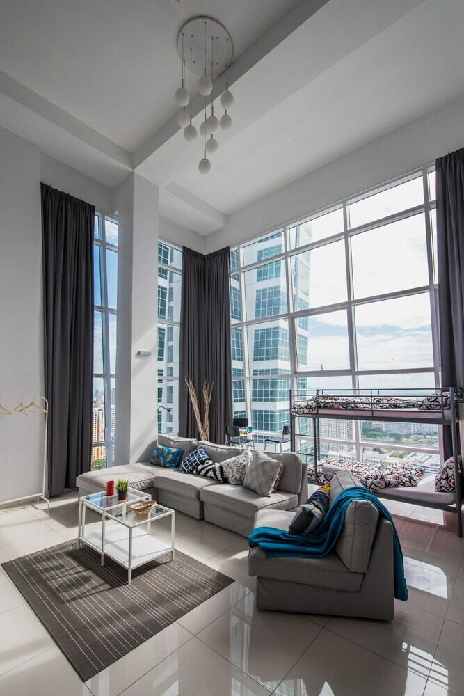Apartamentos Urban Suite At Maritime Suite