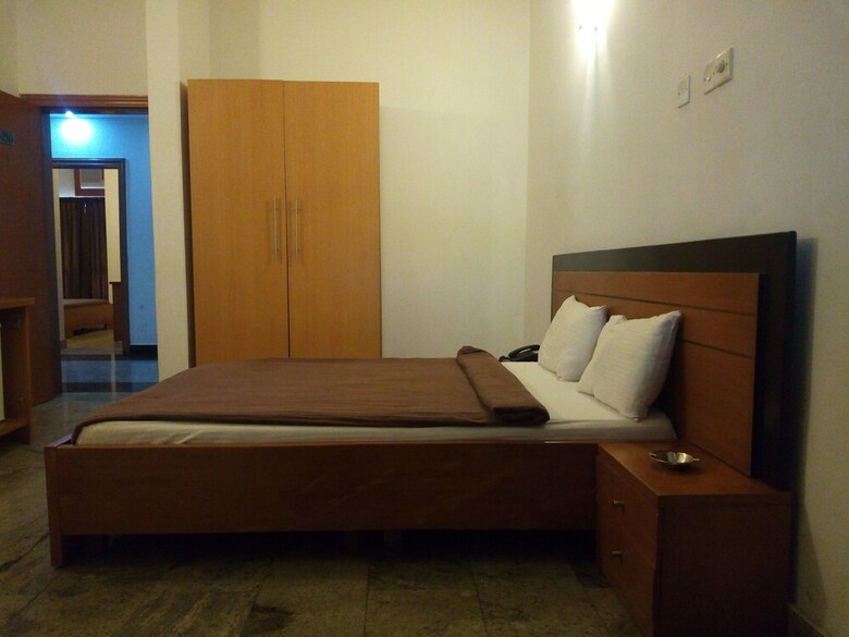 Karma Hotel