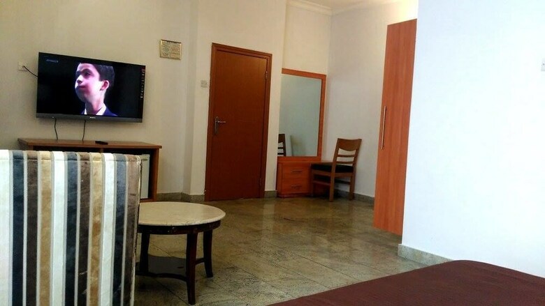 Karma Hotel