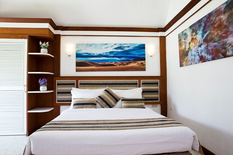 Castle Howchow Beach Resort Hotel
