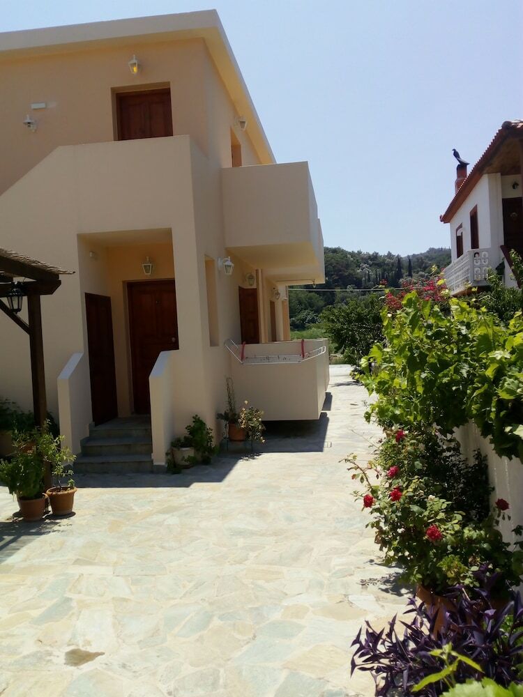 Hotel Tarsanas Apartments