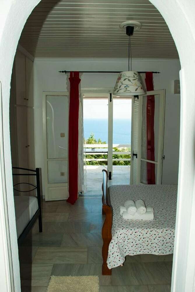 Hotel Angela Studios Paxos