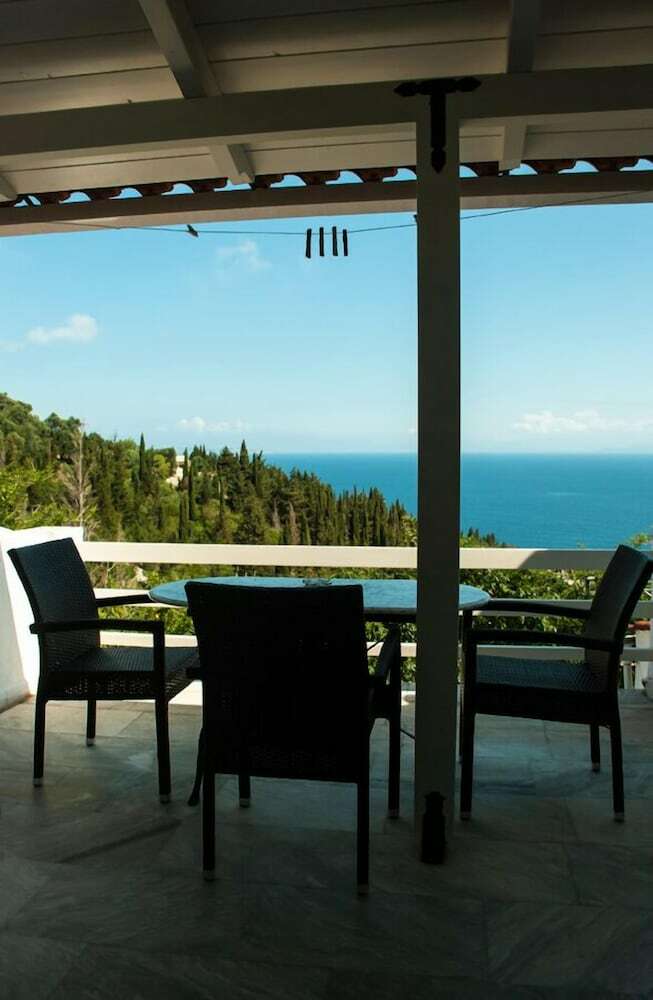 Hotel Angela Studios Paxos
