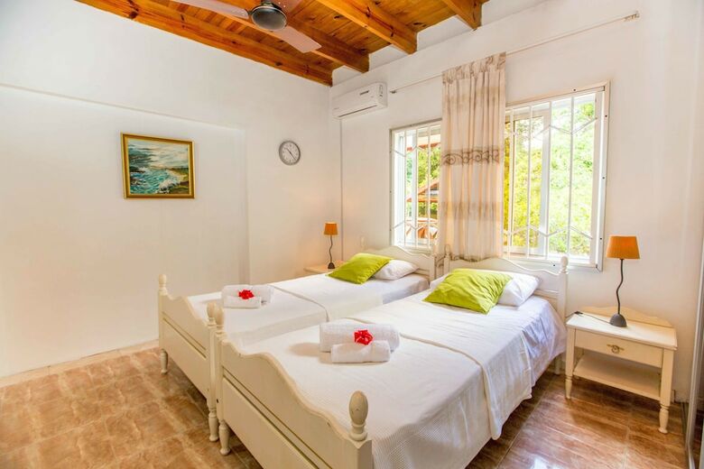 Hotel The Orchard Self-catering Villa