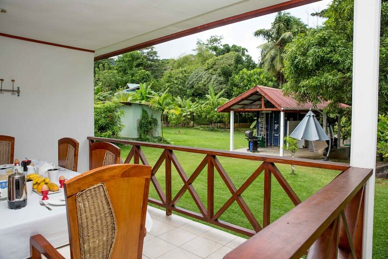Hotel The Orchard Self-catering Villa