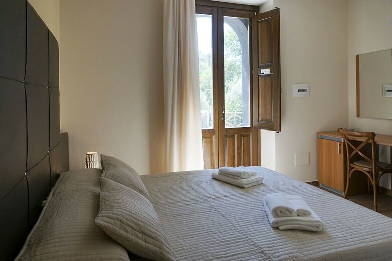 Hotel La Porta Delle Gole