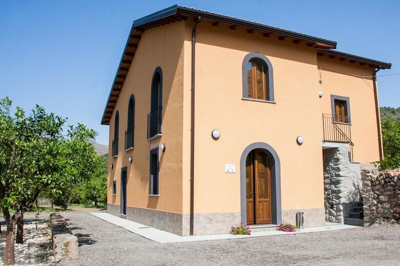 Hotel La Porta Delle Gole