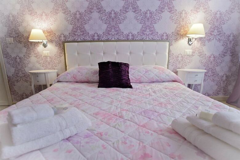 Hotel Vatican Rooms Accommodation