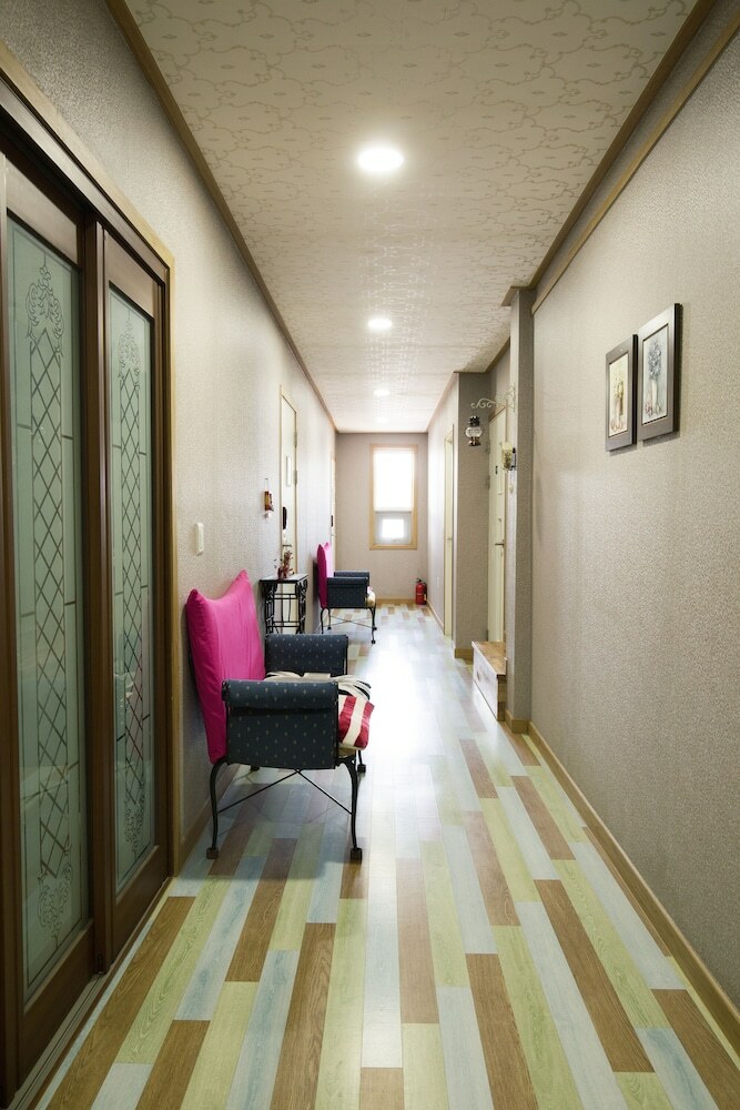 Hostal Hong Hong Guesthouse - Hostel