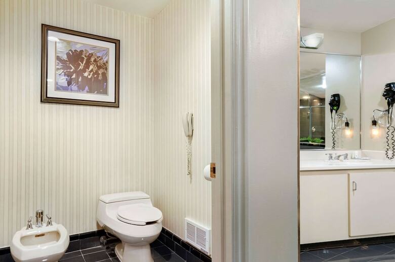 Hotel Quality Inn & Suites